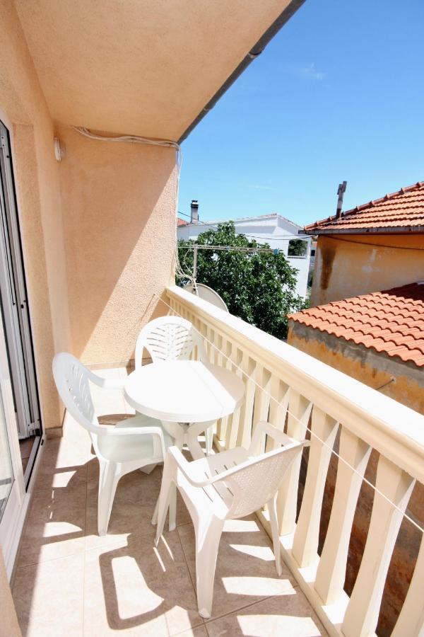 Apartments With A Parking Space Jezera, Murter - 5107 Bagian luar foto